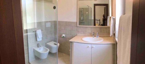 Дом с 9 комнатами в Чистернино, Италия № 124846 43