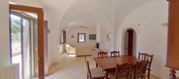 Дом с 9 комнатами в Чистернино, Италия № 124846 17