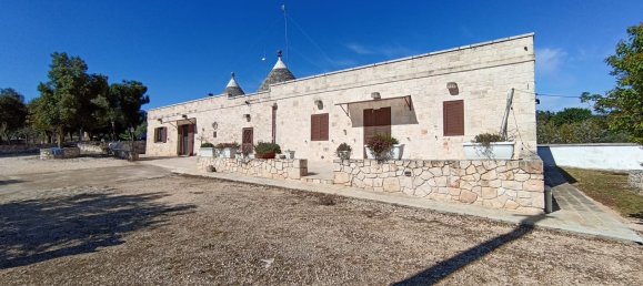 Дом с 9 комнатами в Чистернино, Италия № 124846 42