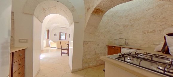 Дом с 9 комнатами в Чистернино, Италия № 124846 32