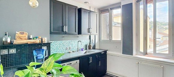 2 Schlafzimmer Doppelhaus in Tarare, France, Nr. 308794 3