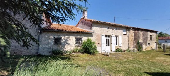 Casa de 2 dormitorios en Ruffec, France No. 108035 11