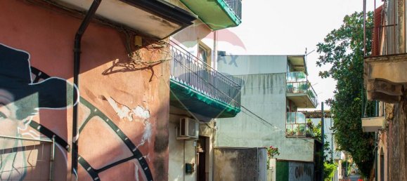 3 bedrooms Apartment in Valverde, Italy No. 328002 2