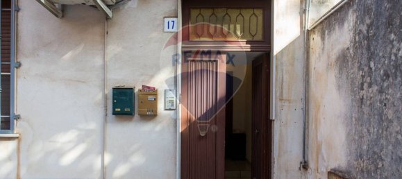 3 bedrooms Apartment in Valverde, Italy No. 328002 5