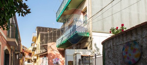 3 bedrooms Apartment in Valverde, Italy No. 328002 4