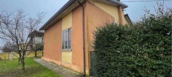 7 rooms House in Carbonera, Italy No. 58214 6