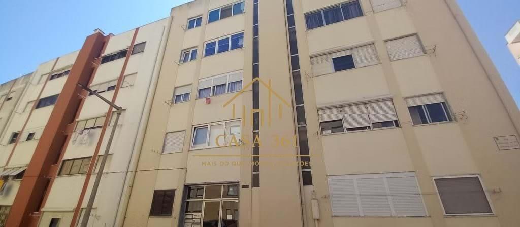 2 bedrooms Apartment in Alenquer, Portugal No. 346038