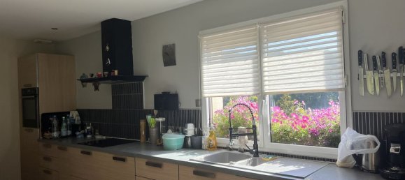 3 bedrooms House in Fecamp, France No. 357317 9