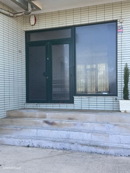 Propiedad comercial en Esmoriz, Portugal 75 m² No. 318282