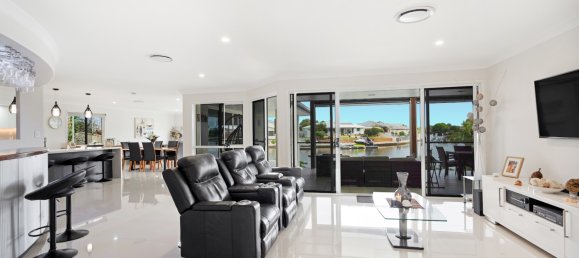 5 chambres Maison à Bongaree, Australia No. 853 7