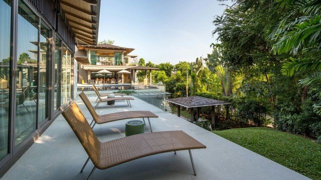 5 bedrooms Villa in Phuket, Thailand No. 12400