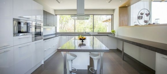 5 bedrooms Villa in Phuket, Thailand No. 12400 8