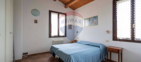 6 bedrooms House in Morrovalle, Italy No. 319890 36