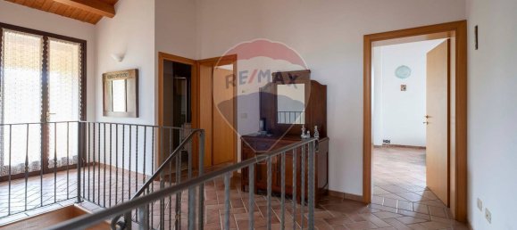 6 bedrooms House in Morrovalle, Italy No. 319890 33