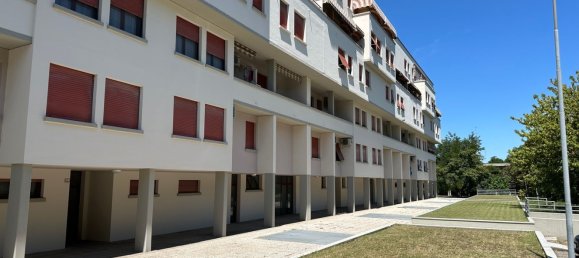 14m² Garage in Reggio Emilia, Italy No. 301692 2