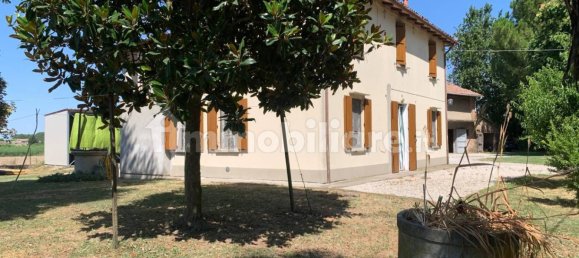 3 bedrooms House in Molinella, Italy No. 296826 8