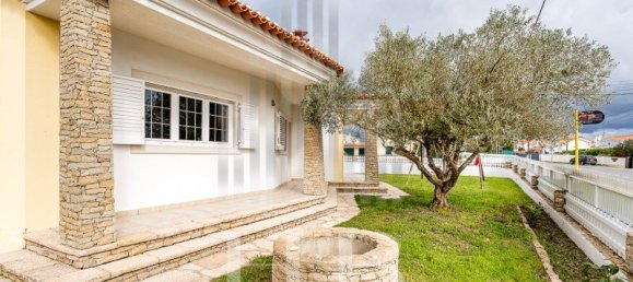 4 bedrooms Villa in Sintra, Portugal No. 102365 3