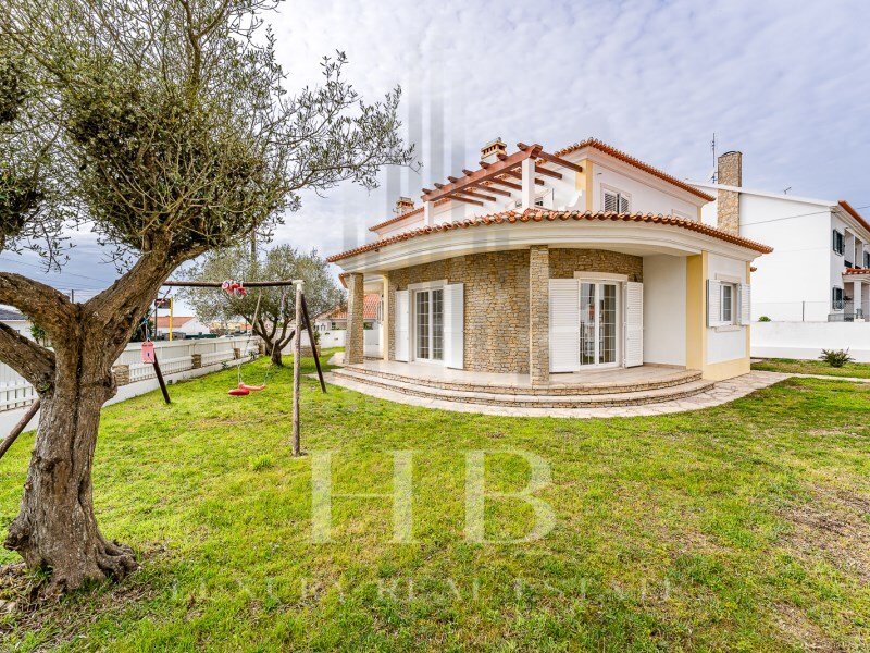 4 bedrooms Villa in Sintra, Portugal No. 102365