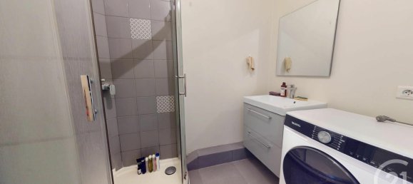 1 bedroom Apartment in Nantes, France No. 303585 6