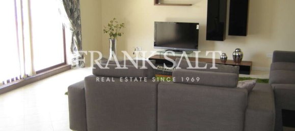 3 bedrooms Apartment in Sliema, Malta No. 8303 2