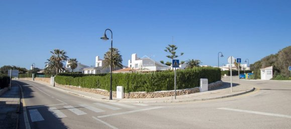 4 bedrooms Villa in Sant Lluis, Spain No. 1445 2