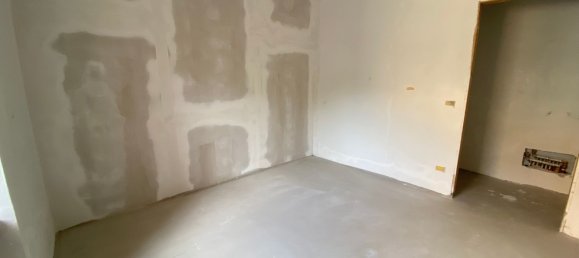 5غرفة شقة في Guarene, Italy رقم 102884 12