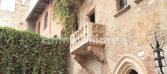 2 rooms Commercial property in Verona, Italy No. 201998 34