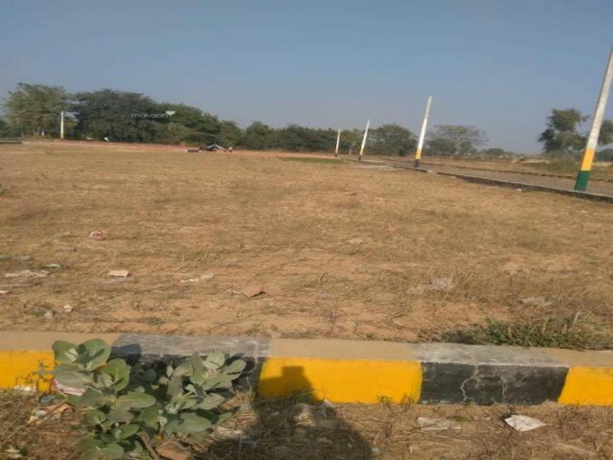  Land in Lucknow, India No. 32843