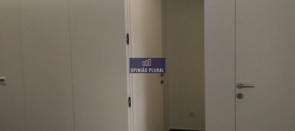 4 bedrooms Apartment in Porto, Portugal No. 78904 23