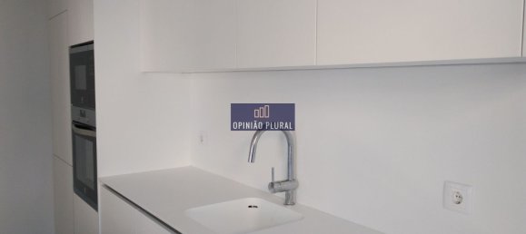 4 bedrooms Apartment in Porto, Portugal No. 78904 7