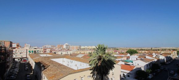 Apartamento de 3 dormitorios en Huelva, Spain No. 149715 8