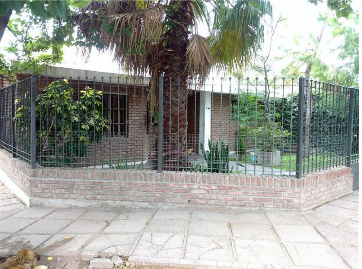 Дом с 2 спальнями в Кордоба, Аргентина № 53986