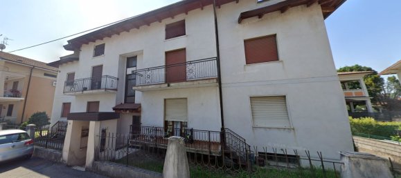 3 rooms Apartment in Travagliato, Italy No. 4386 18