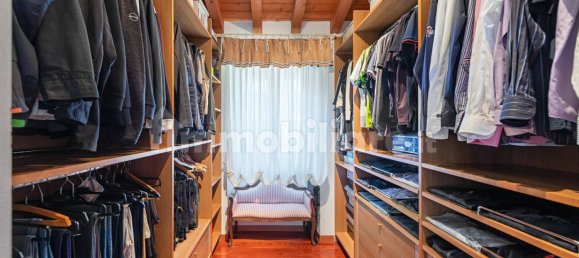 3 غرف نوم فيلا في Salò, Italy رقم 132800 16