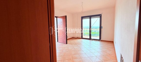 3 rooms Apartment in Brescia, Italy No. 2470 14