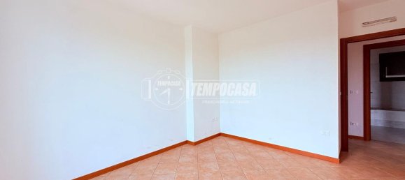3 rooms Apartment in Brescia, Italy No. 2470 22