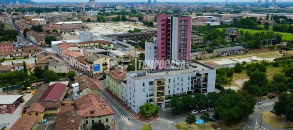 3 rooms Apartment in Brescia, Italy No. 2470 33