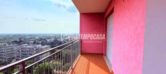 3 rooms Apartment in Brescia, Italy No. 2470 6