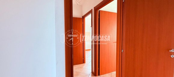 3 rooms Apartment in Brescia, Italy No. 2470 31