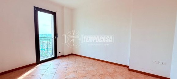 3 rooms Apartment in Brescia, Italy No. 2470 19