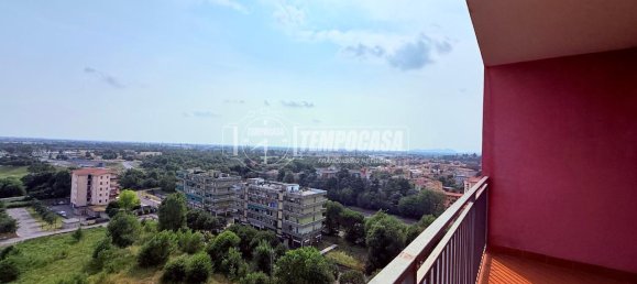 3 rooms Apartment in Brescia, Italy No. 2470 7