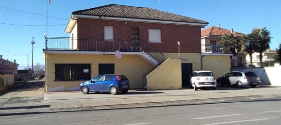 2500m² Warehouse in Sommariva del Bosco, Italy No. 81034 5