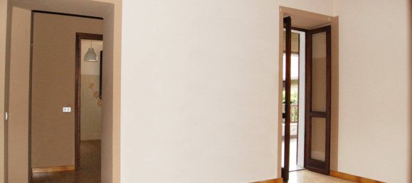 3 Schlafzimmer Wohnung in Lambrugo, Italy, Nr. 183111 2