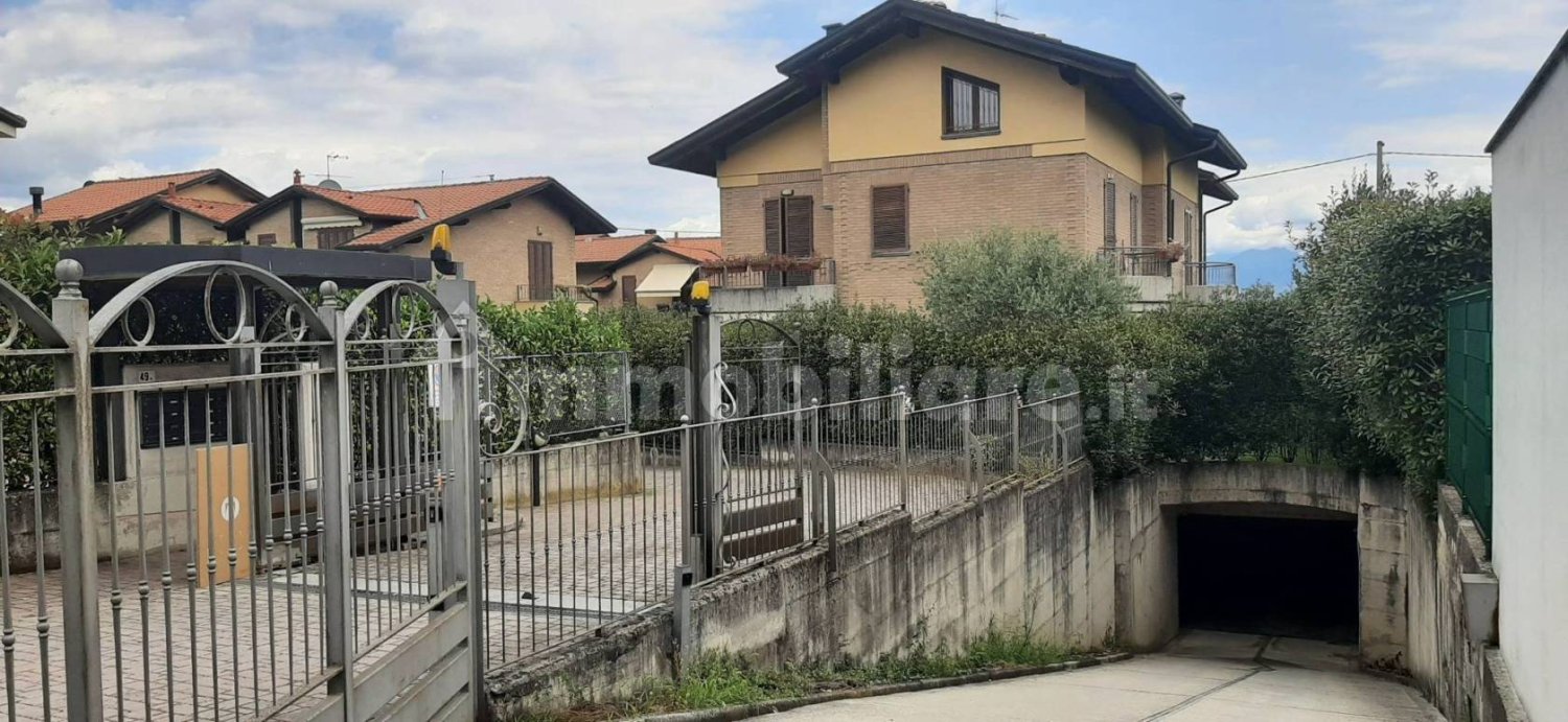 Casa T3 em Inverigo, Italy N.º 340656