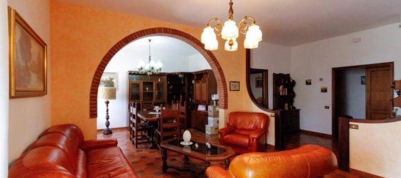 7 rooms Villa in Montalcino, Italy No. 235396 14