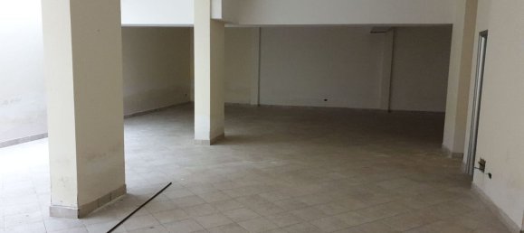 Gewerbliche Immobilie in San Nicola la Strada, Italy 265m², Nr. 134323 7