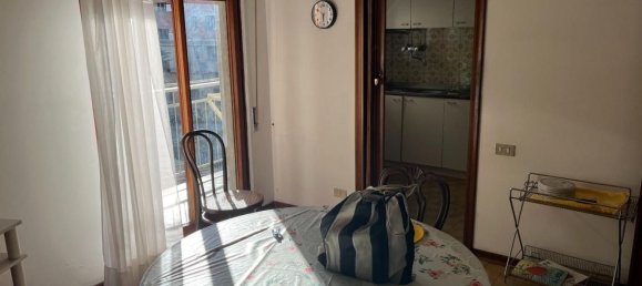 5 rooms Apartment in Carrara, Italy No. 195685 6