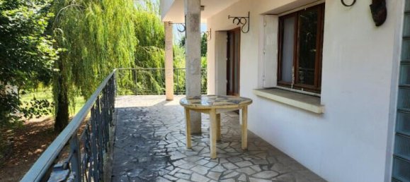 Casa de 4 dormitorios en Amberieu-en-Bugey, France No. 288680 2