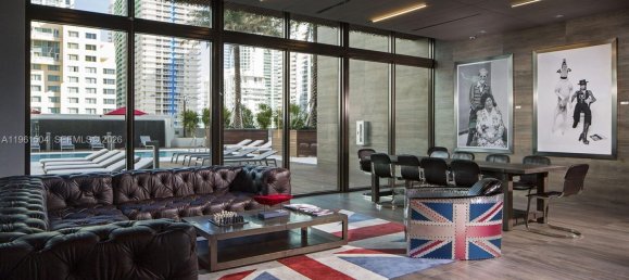 1 Schlafzimmer Gewerbliche Immobilien in Miami, USA, Nr. 615685 20
