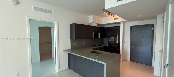 1 Schlafzimmer Gewerbliche Immobilien in Miami, USA, Nr. 615685 6